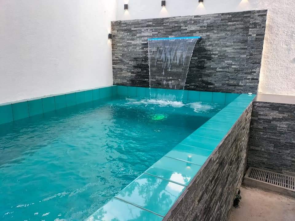 Ekala Pool
